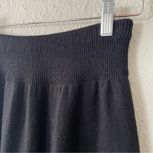 Elegant Vintage High Waisted A-Line Skirt Women’s 8 Black Pull On Elastic Waist - Picture 4 of 9